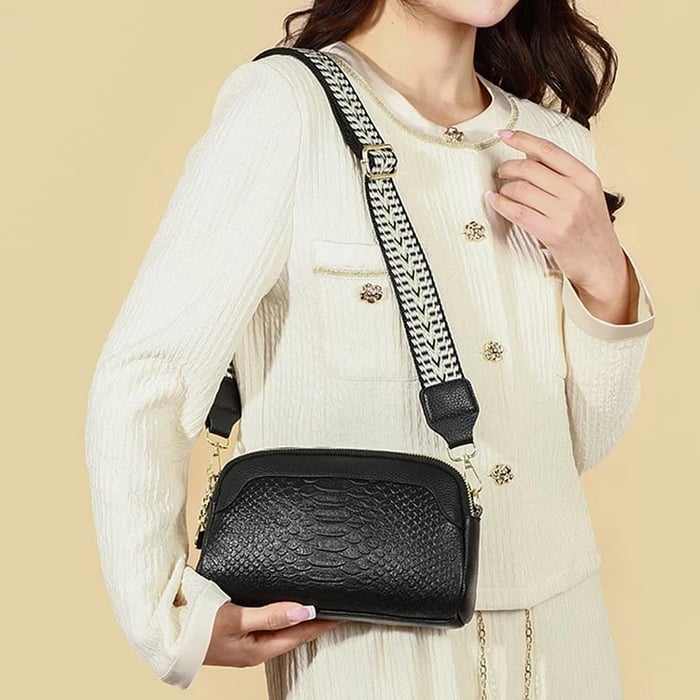 Paola | Bolso de Cuero con Look Reptil
