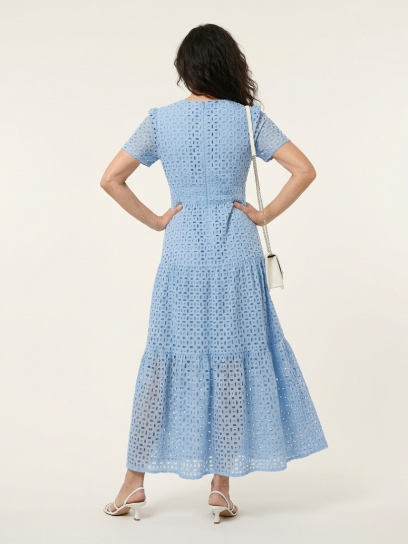 Ana | Vestido midi de manga corta con cuello en V y volantes