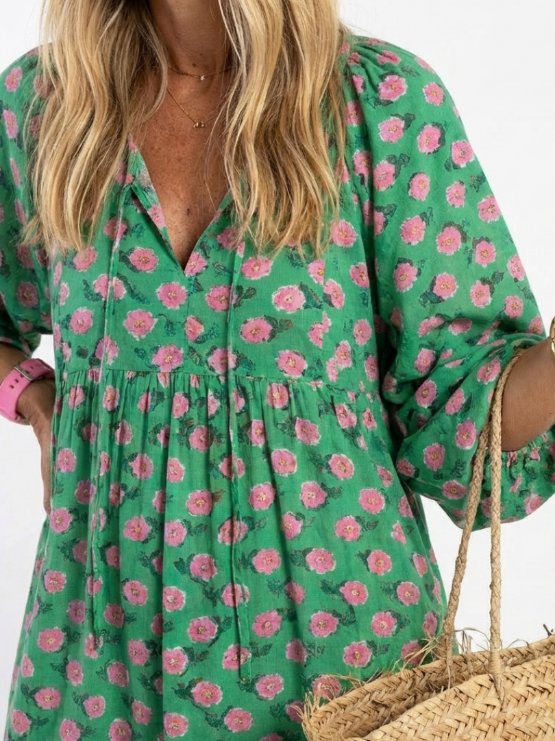 Fiora | Vestido midi con estampado floral, cuello en V y capas