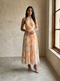 Aura | Vestido estampado con cuello Halter y cintura ajustable