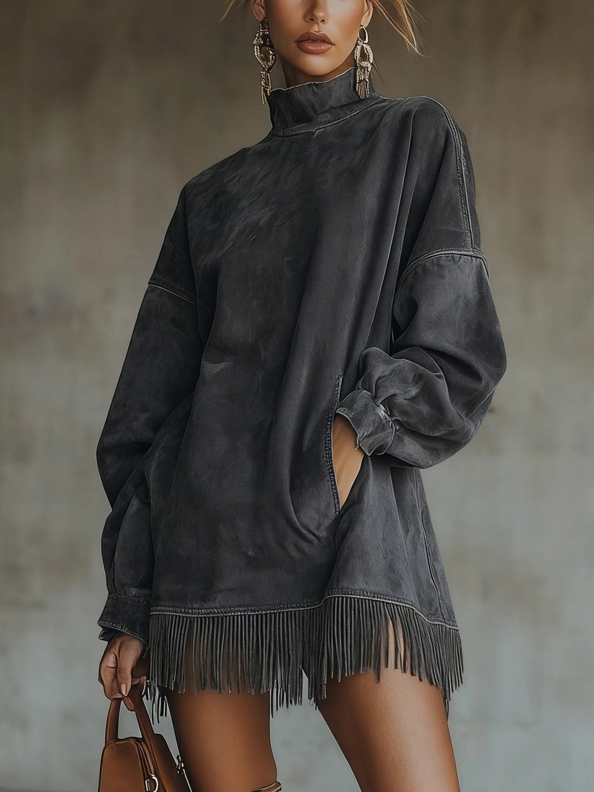 Citlali | Vestido efecto gamuza con cuello alto y flecos